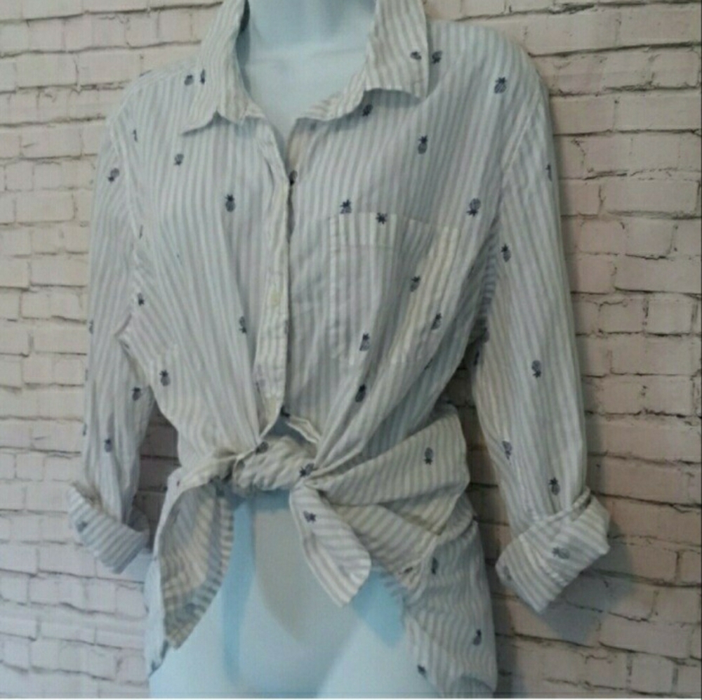 BANANA REPUBLIC pineapple print button down shirt